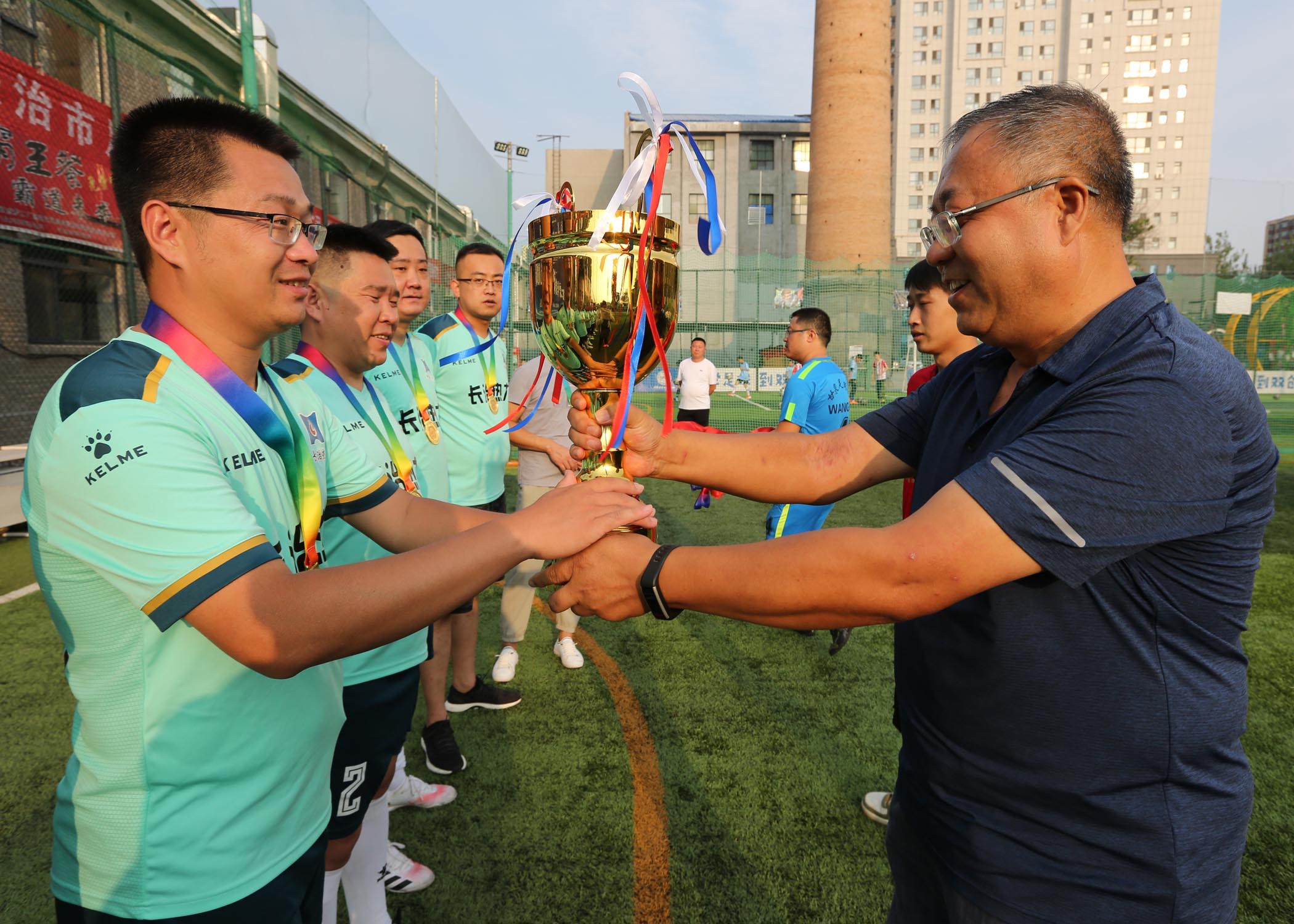 九游体育-包含海滨雷霆队鏖战瓯越金雕队，体操杯赛失利，核心复出即建功。赛场纪律更严谨的词条