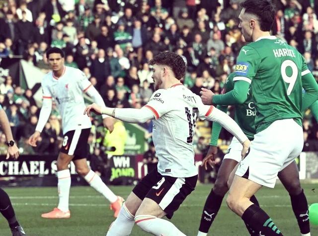 九游- 里程碑夜利物浦临场应变；足总杯冲刺阶段刷纪录；悬念犹存；纪律约束更严格