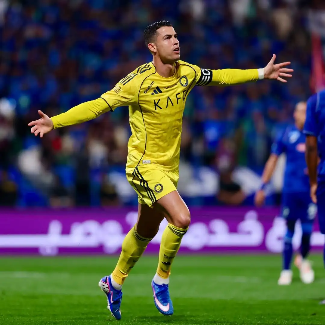 九游体育-C罗回归赛场，回归赛场首场状态亮眼，公牛观众沸腾！的简单介绍