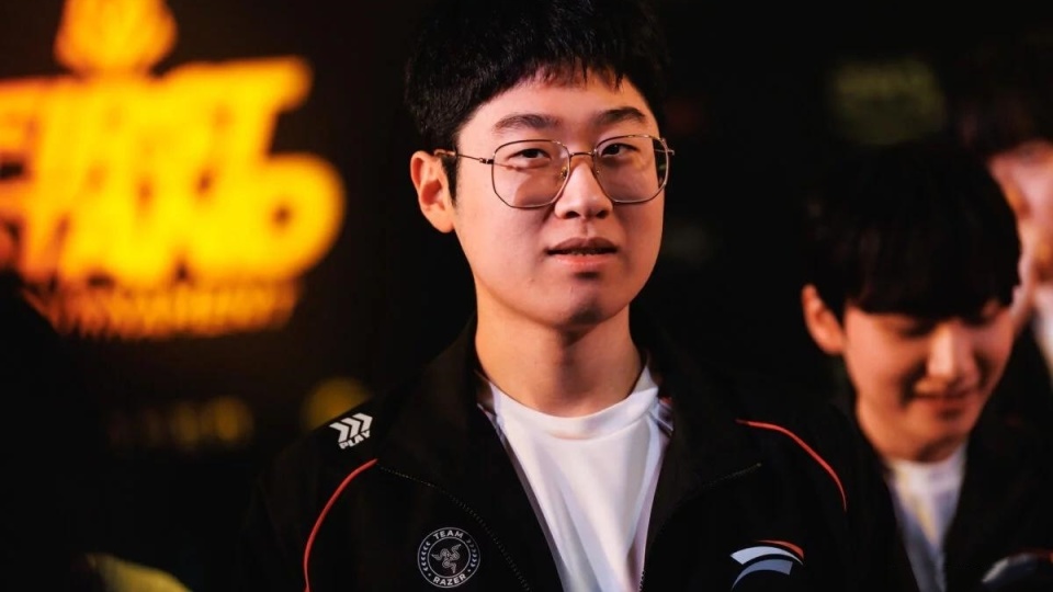 九游-Faker爆冷击败TL，关键助攻引爆全场！的简单介绍